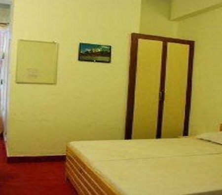 Hotel Bhagat Chamoli Cameră foto